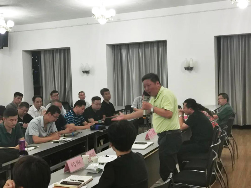 南方略咨詢助力西諾醫(yī)療打造“中心主管、職能主服、片區(qū)主戰(zhàn)”營(yíng)銷鐵軍3